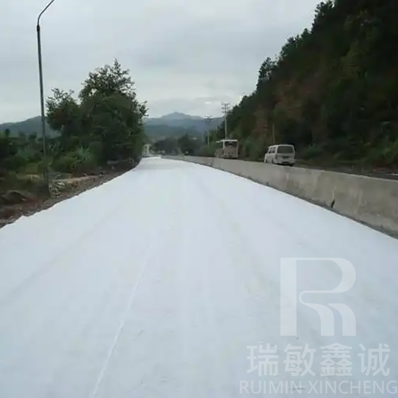 Short fiber geotextile